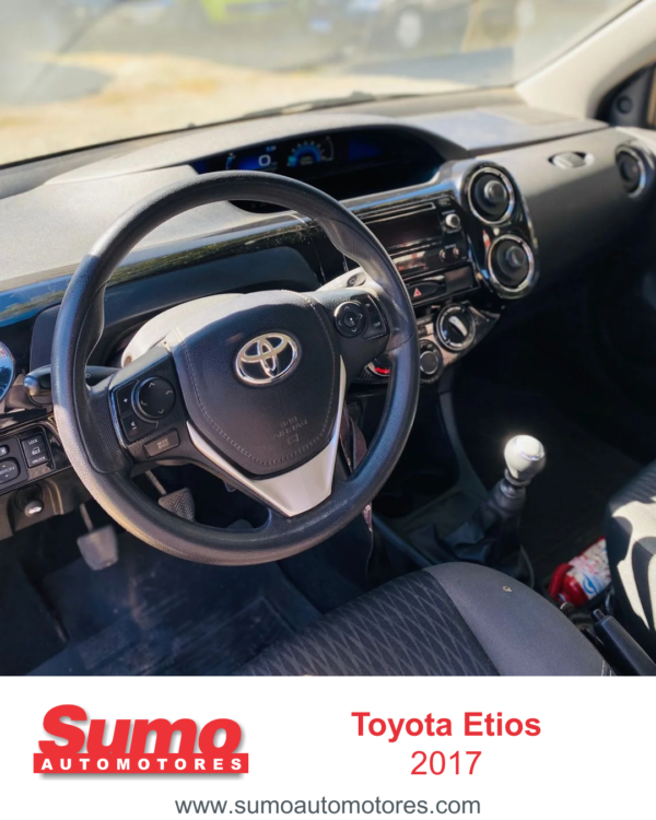 TOYOTA ETIOS 1.5 XS 2017