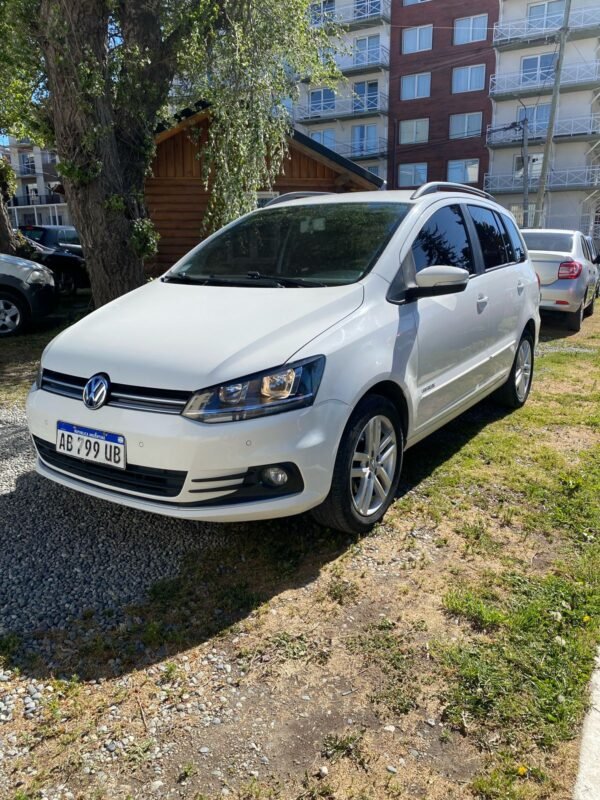 Volkswagen Suran 1.6 Highline I-motion 2017
