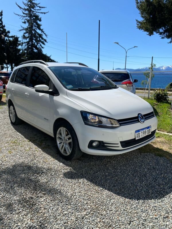 Volkswagen Suran 1.6 Highline I-motion 2017