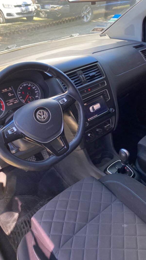 Volkswagen Suran 1.6 Highline I-motion 2017