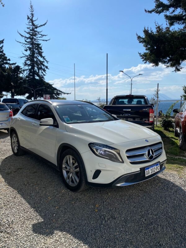 Mercedes-benz GLA250 4MATIC 2016