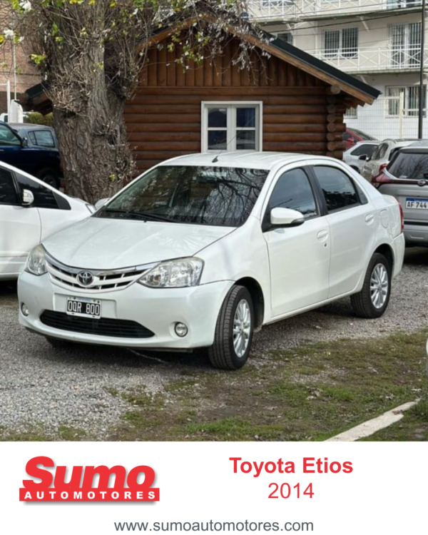 TOYOTA ETIOS XLS 1.5 2014