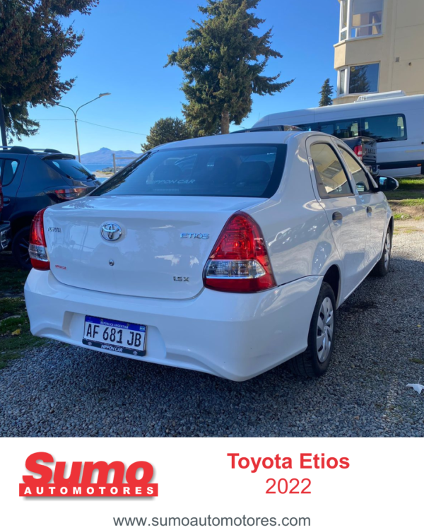 TOYOTA ETIOS X 1.45 6M/T  - 4 PUERTAS - 2022