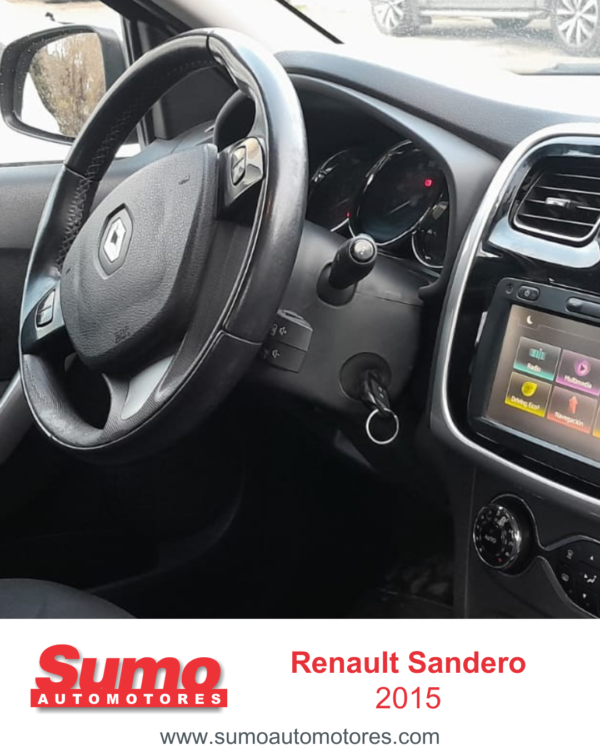 RENAULT SANDERO Privilege 1.6 16V  2015